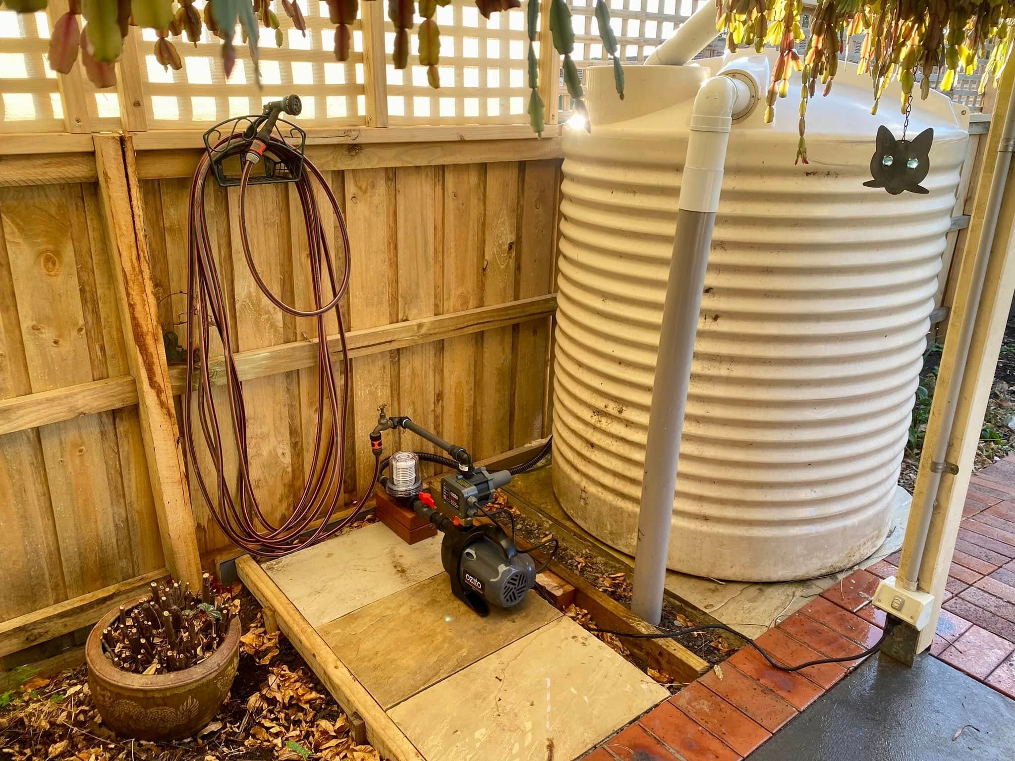 Rainwater tank base & install